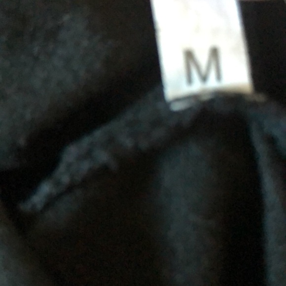 New without tags medium tank - Picture 2 of 2